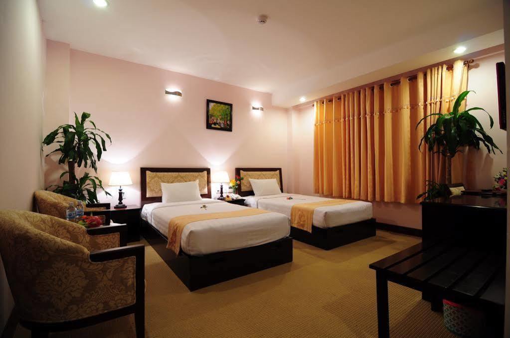 Dong Kinh A Hotel Ho Chi Minh City Exterior photo
